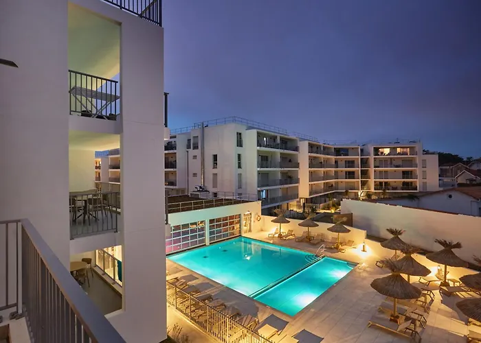 Odalys L'oree Du Parc Aparthotel Royan