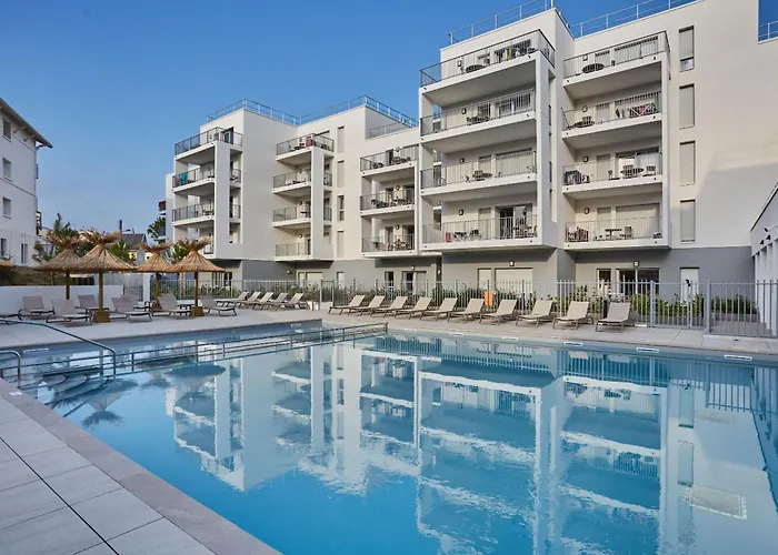 Apartahotel Résidence Odalys L'orée Du Parc Royan