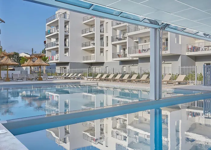 Résidence Odalys L'orée Du Parc Apartahotel 4*